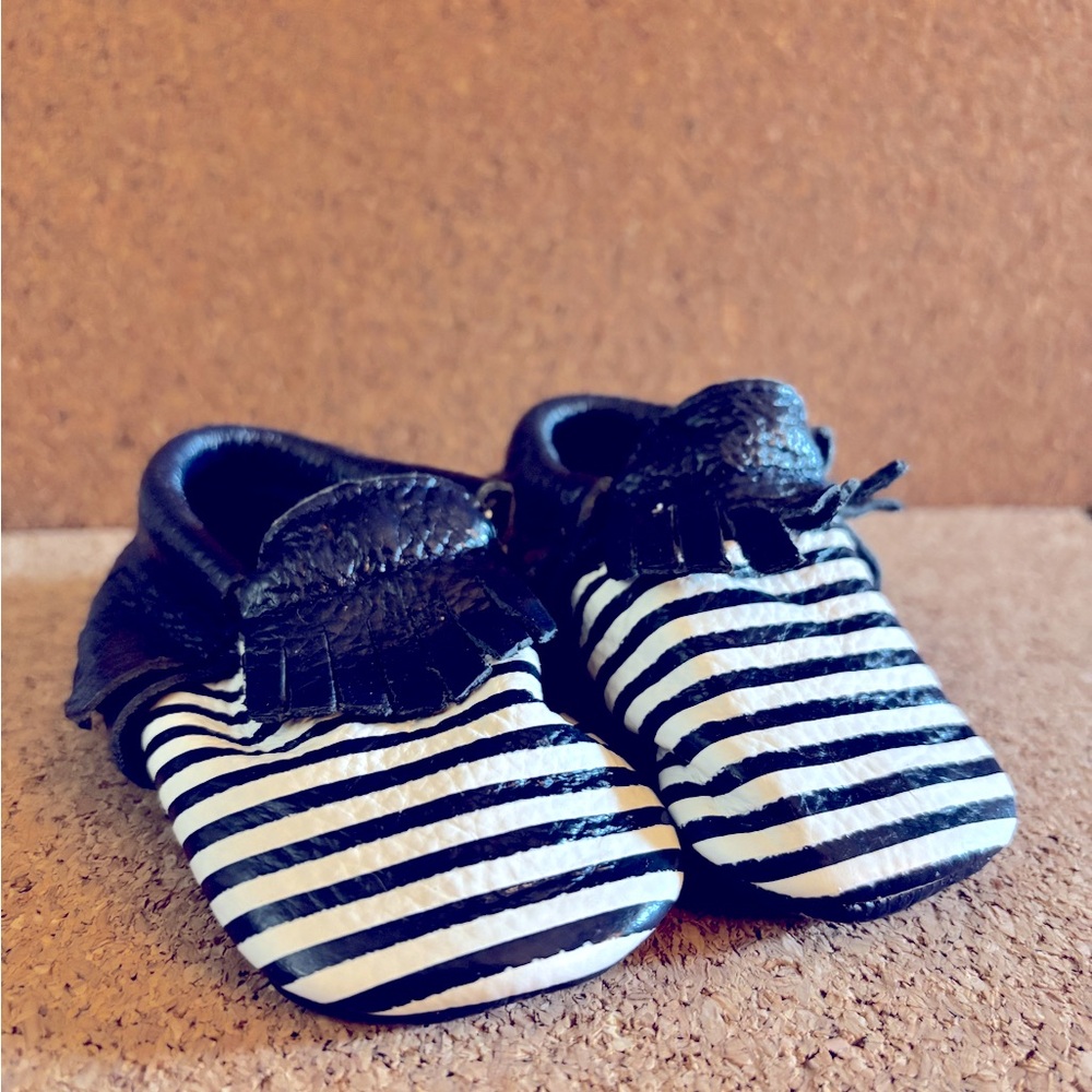 Baby Moccasin, Navy and white, Leather, Size-6-12mos. New!